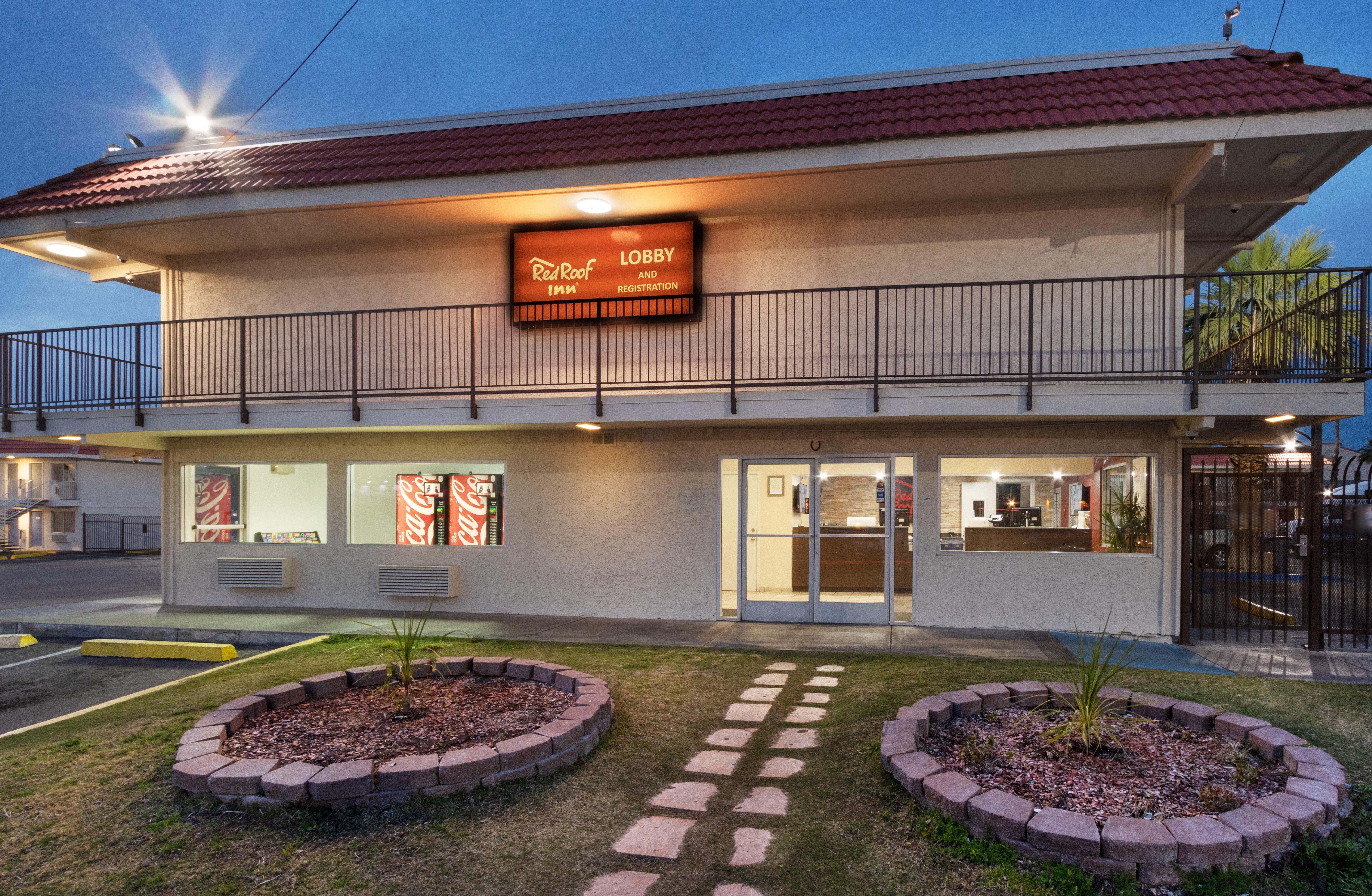 Red Roof Inn Phoenix- Midtown Bagian luar foto